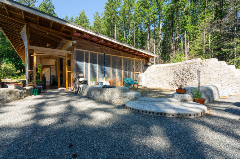 Earthship